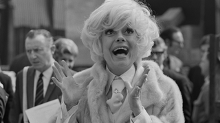 Carol Channing, Broadway Legend and Star of <i>Hello, Dolly!</i>, Is Dead at 97